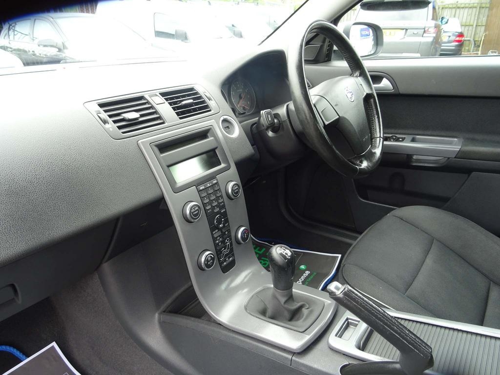 Volvo S40 1.8 R-Design Sport 4dr